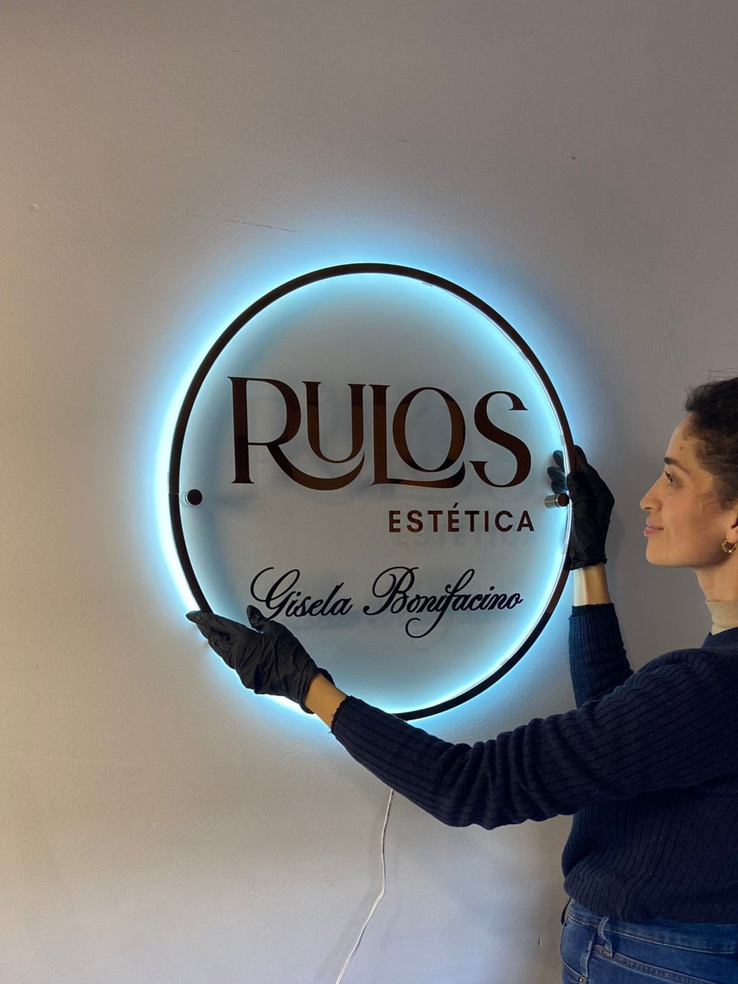 Cartel acrílico Circular con led Frio al contorno